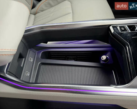 Белый Ауди E-Tron, объемом двигателя 0 л и пробегом 60 тыс. км за 34700 $, фото 58 на Automoto.ua