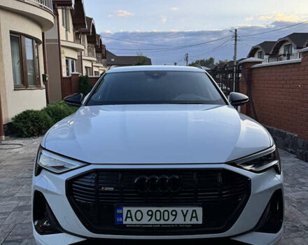 Белый Ауди E-Tron, объемом двигателя 0 л и пробегом 99 тыс. км за 43000 $, фото 2 на Automoto.ua