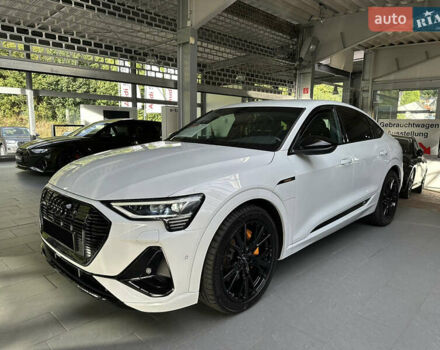 Белый Ауди E-Tron, объемом двигателя 0 л и пробегом 41 тыс. км за 47000 $, фото 3 на Automoto.ua