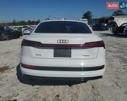 Білий Ауді E-Tron, об'ємом двигуна 0 л та пробігом 51 тис. км за 19100 $, фото 5 на Automoto.ua