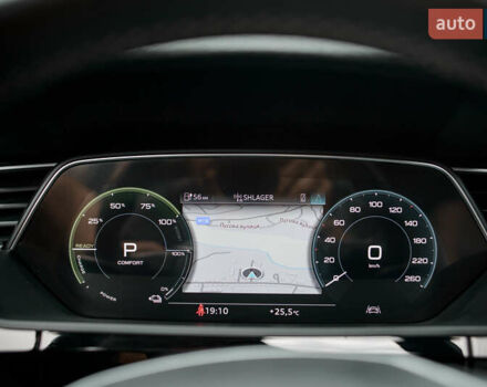 Білий Ауді E-Tron, об'ємом двигуна 0 л та пробігом 94 тис. км за 37999 $, фото 35 на Automoto.ua