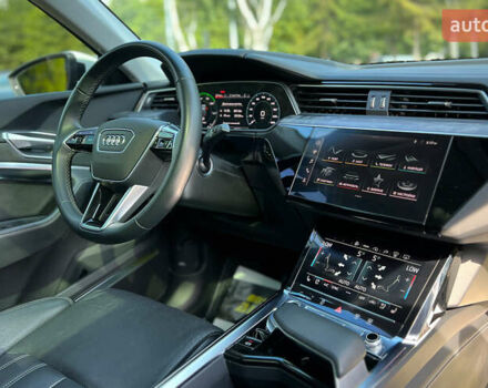 Белый Ауди E-Tron, объемом двигателя 0 л и пробегом 33 тыс. км за 42990 $, фото 14 на Automoto.ua