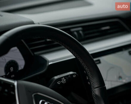 Белый Ауди E-Tron, объемом двигателя 0 л и пробегом 94 тыс. км за 38999 $, фото 21 на Automoto.ua