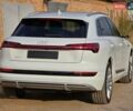 Белый Ауди E-Tron, объемом двигателя 0 л и пробегом 26 тыс. км за 48778 $, фото 99 на Automoto.ua