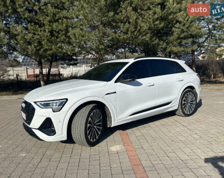 Белый Ауди E-Tron, объемом двигателя 0 л и пробегом 59 тыс. км за 44999 $, фото 21 на Automoto.ua
