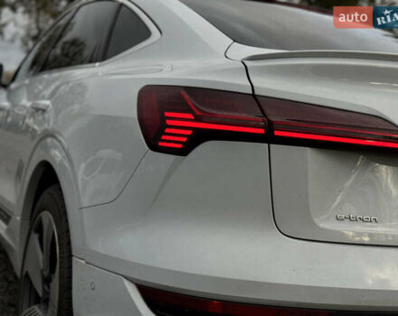 Белый Ауди E-Tron, объемом двигателя 0 л и пробегом 20 тыс. км за 51500 $, фото 7 на Automoto.ua