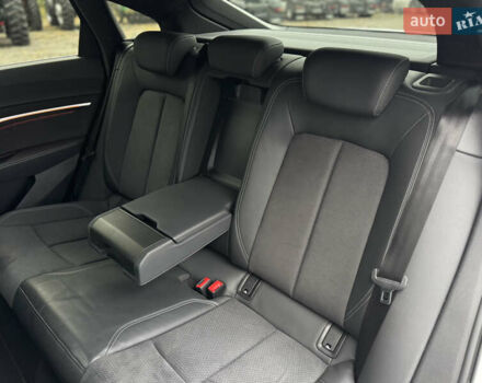 Белый Ауди E-Tron, объемом двигателя 0 л и пробегом 20 тыс. км за 51500 $, фото 29 на Automoto.ua