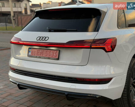 Белый Ауди E-Tron, объемом двигателя 0 л и пробегом 55 тыс. км за 43000 $, фото 40 на Automoto.ua