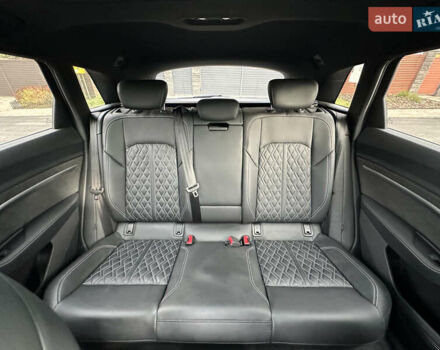 Білий Ауді E-Tron, об'ємом двигуна 0 л та пробігом 11 тис. км за 49700 $, фото 16 на Automoto.ua