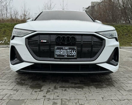 Белый Ауди E-Tron, объемом двигателя 0 л и пробегом 31 тыс. км за 38400 $, фото 30 на Automoto.ua