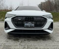 Белый Ауди E-Tron, объемом двигателя 0 л и пробегом 31 тыс. км за 38400 $, фото 30 на Automoto.ua