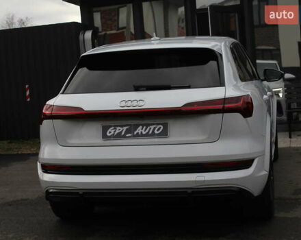 Білий Ауді E-Tron, об'ємом двигуна 0 л та пробігом 11 тис. км за 49700 $, фото 6 на Automoto.ua