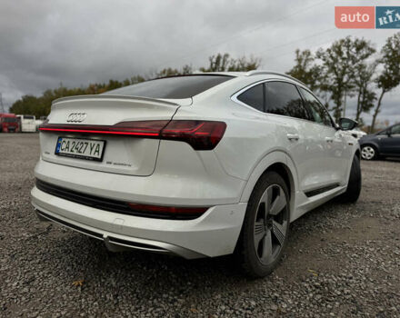 Белый Ауди E-Tron, объемом двигателя 0 л и пробегом 20 тыс. км за 51500 $, фото 1 на Automoto.ua
