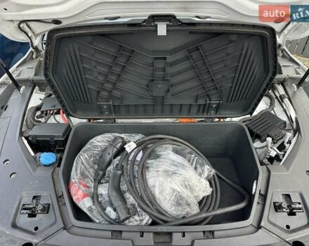 Белый Ауди E-Tron, объемом двигателя 0 л и пробегом 150 тыс. км за 33500 $, фото 42 на Automoto.ua