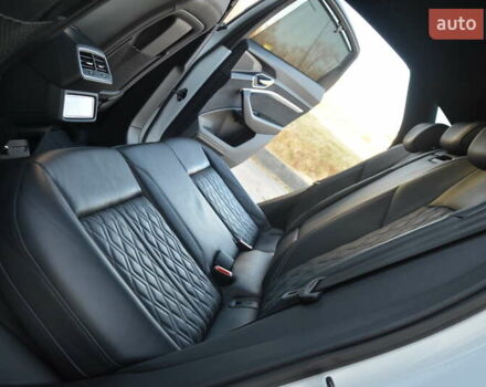 Белый Ауди E-Tron, объемом двигателя 0 л и пробегом 63 тыс. км за 41450 $, фото 53 на Automoto.ua