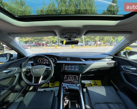 Белый Ауди E-Tron, объемом двигателя 0 л и пробегом 33 тыс. км за 42990 $, фото 21 на Automoto.ua