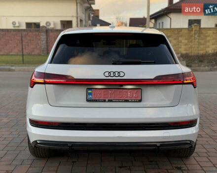 Белый Ауди E-Tron, объемом двигателя 0 л и пробегом 55 тыс. км за 43000 $, фото 44 на Automoto.ua