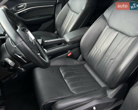 Белый Ауди E-Tron, объемом двигателя 0 л и пробегом 41 тыс. км за 42727 $, фото 29 на Automoto.ua