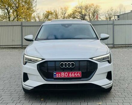 Белый Ауди E-Tron, объемом двигателя 0 л и пробегом 150 тыс. км за 33500 $, фото 2 на Automoto.ua