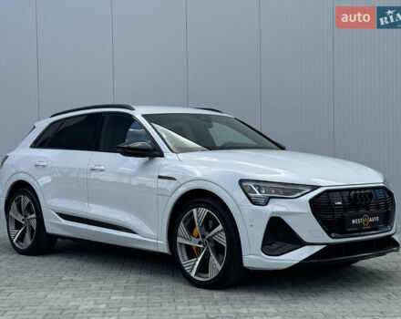 Белый Ауди E-Tron, объемом двигателя 0 л и пробегом 48 тыс. км за 46500 $, фото 2 на Automoto.ua