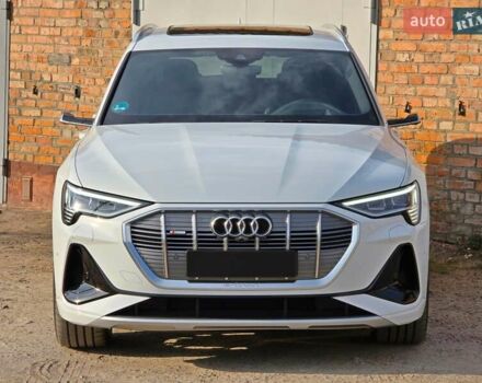 Белый Ауди E-Tron, объемом двигателя 0 л и пробегом 26 тыс. км за 48778 $, фото 4 на Automoto.ua
