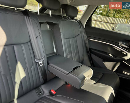 Белый Ауди E-Tron, объемом двигателя 0 л и пробегом 41 тыс. км за 42727 $, фото 43 на Automoto.ua