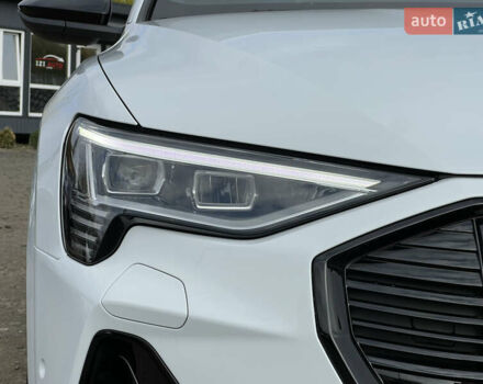 Белый Ауди E-Tron, объемом двигателя 0 л и пробегом 23 тыс. км за 44483 $, фото 16 на Automoto.ua