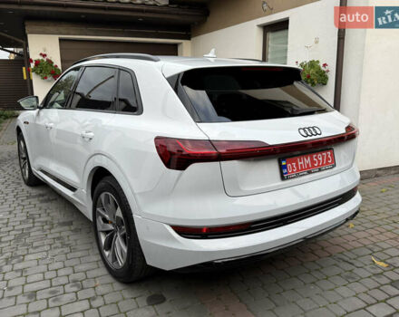 Белый Ауди E-Tron, объемом двигателя 0 л и пробегом 60 тыс. км за 34700 $, фото 25 на Automoto.ua