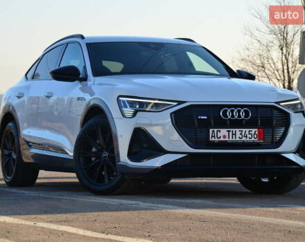 Белый Ауди E-Tron, объемом двигателя 0 л и пробегом 63 тыс. км за 41450 $, фото 22 на Automoto.ua