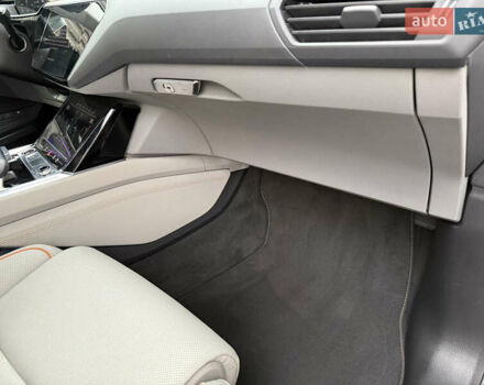 Белый Ауди E-Tron, объемом двигателя 0 л и пробегом 60 тыс. км за 34700 $, фото 54 на Automoto.ua