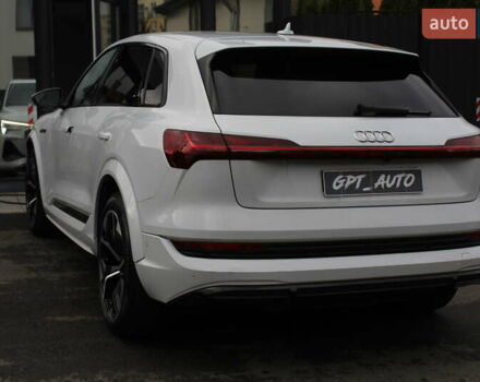 Білий Ауді E-Tron, об'ємом двигуна 0 л та пробігом 11 тис. км за 49700 $, фото 5 на Automoto.ua