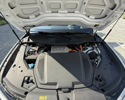 Белый Ауди E-Tron, объемом двигателя 0 л и пробегом 99 тыс. км за 34800 $, фото 25 на Automoto.ua