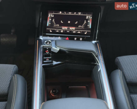 Белый Ауди E-Tron, объемом двигателя 0 л и пробегом 55 тыс. км за 43000 $, фото 6 на Automoto.ua