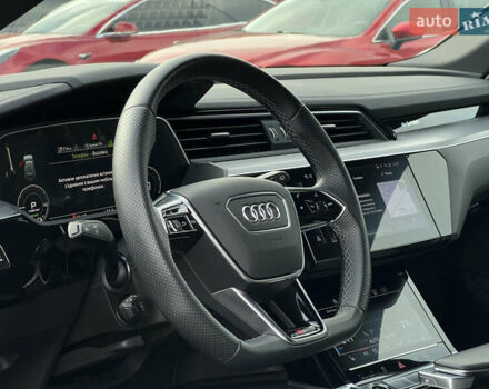 Белый Ауди E-Tron, объемом двигателя 0 л и пробегом 23 тыс. км за 44483 $, фото 22 на Automoto.ua