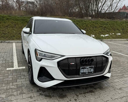 Белый Ауди E-Tron, объемом двигателя 0 л и пробегом 31 тыс. км за 38400 $, фото 3 на Automoto.ua