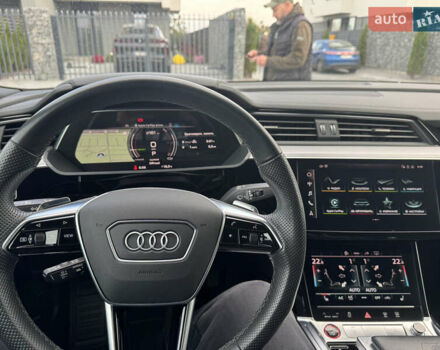 Белый Ауди E-Tron, объемом двигателя 0 л и пробегом 42 тыс. км за 51400 $, фото 8 на Automoto.ua