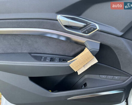 Белый Ауди E-Tron, объемом двигателя 0 л и пробегом 1 тыс. км за 67000 $, фото 13 на Automoto.ua