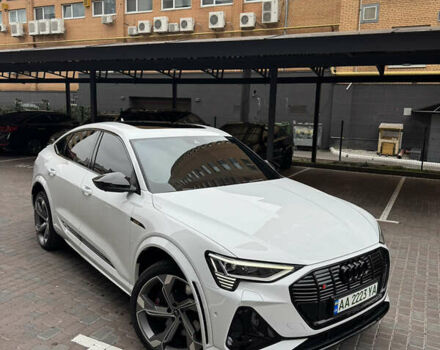 Белый Ауди E-Tron, объемом двигателя 0 л и пробегом 42 тыс. км за 50600 $, фото 7 на Automoto.ua