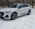 Белый Ауди E-Tron, объемом двигателя 0 л и пробегом 19 тыс. км за 49999 $, фото 5 на Automoto.ua