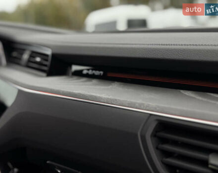 Белый Ауди E-Tron, объемом двигателя 0 л и пробегом 20 тыс. км за 51500 $, фото 26 на Automoto.ua