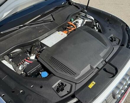 Белый Ауди E-Tron, объемом двигателя 0 л и пробегом 16 тыс. км за 44000 $, фото 18 на Automoto.ua