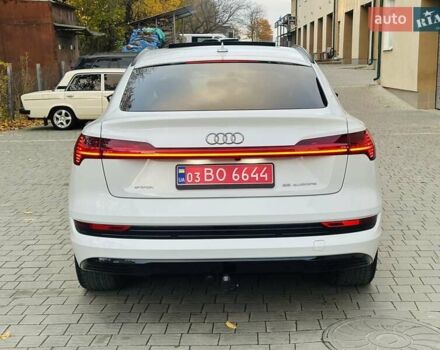 Белый Ауди E-Tron, объемом двигателя 0 л и пробегом 150 тыс. км за 33500 $, фото 7 на Automoto.ua