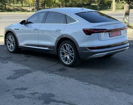 Белый Ауди E-Tron, объемом двигателя 0 л и пробегом 16 тыс. км за 44000 $, фото 6 на Automoto.ua