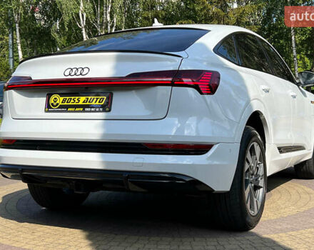 Белый Ауди E-Tron, объемом двигателя 0 л и пробегом 33 тыс. км за 42990 $, фото 6 на Automoto.ua