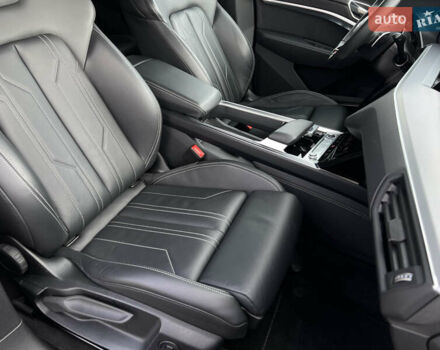 Белый Ауди E-Tron, объемом двигателя 0 л и пробегом 23 тыс. км за 44483 $, фото 42 на Automoto.ua