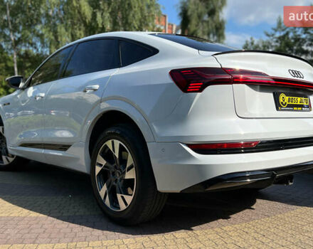 Белый Ауди E-Tron, объемом двигателя 0 л и пробегом 33 тыс. км за 42990 $, фото 9 на Automoto.ua