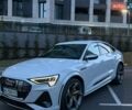 Белый Ауди E-Tron, объемом двигателя 0 л и пробегом 53 тыс. км за 48500 $, фото 1 на Automoto.ua