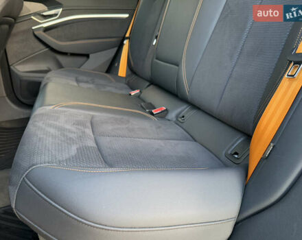 Белый Ауди E-Tron, объемом двигателя 0 л и пробегом 55 тыс. км за 43000 $, фото 42 на Automoto.ua