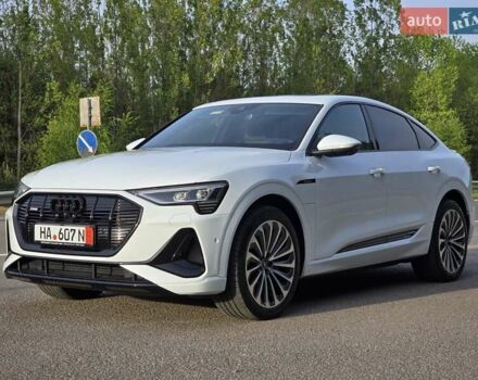 Белый Ауди E-Tron, объемом двигателя 0 л и пробегом 61 тыс. км за 42999 $, фото 1 на Automoto.ua