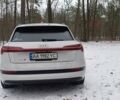 Белый Ауди E-Tron, объемом двигателя 0 л и пробегом 19 тыс. км за 49999 $, фото 22 на Automoto.ua
